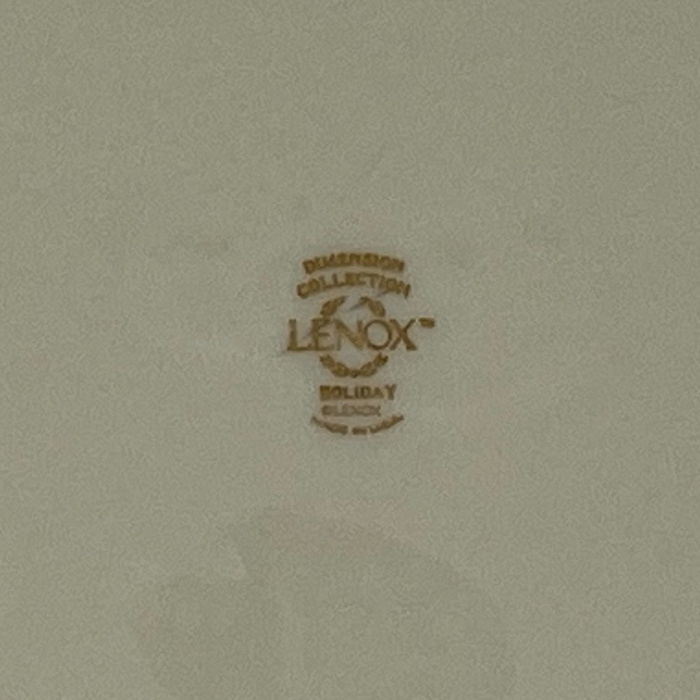 Dinner Plate Holiday by Lenox (set of 2) - Picture 3 of 4